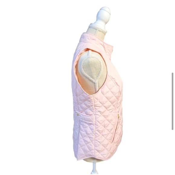 Crown & Ivy Pale Pink Quilted Puffer Size Med Vest 2 front Pockets EUC! - Picture 3 of 5